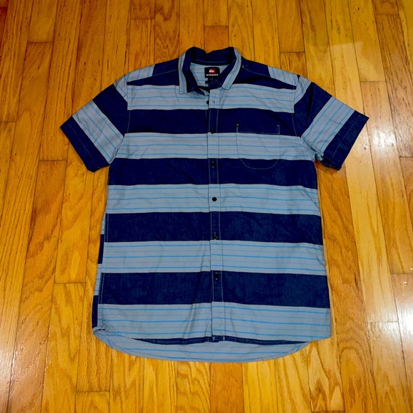 Quiksilver Short Sleeve Button Down - Picture 1 of 3